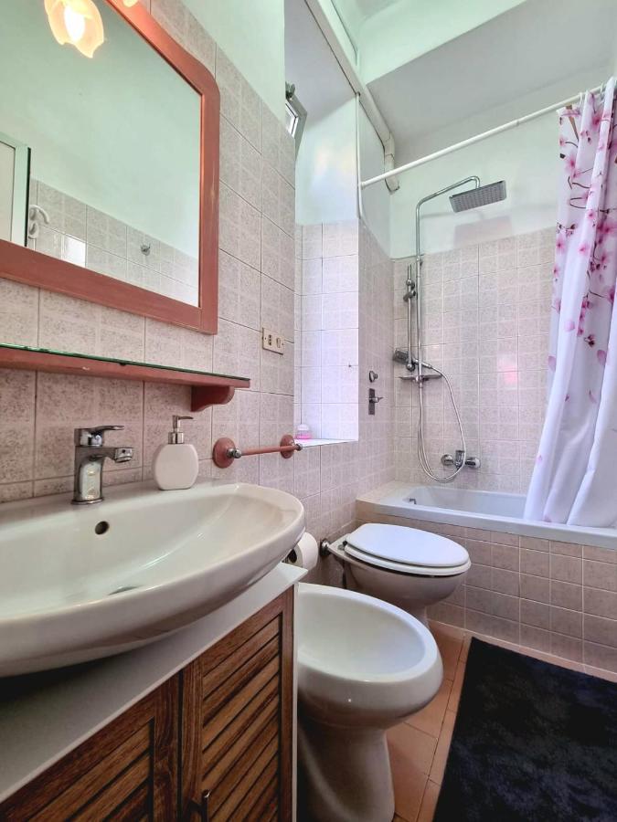 Relaxing Apartment In The Heart Of Milano Eksteriør bilde